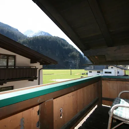 Martina By Interhome Lägenhet Mayrhofen